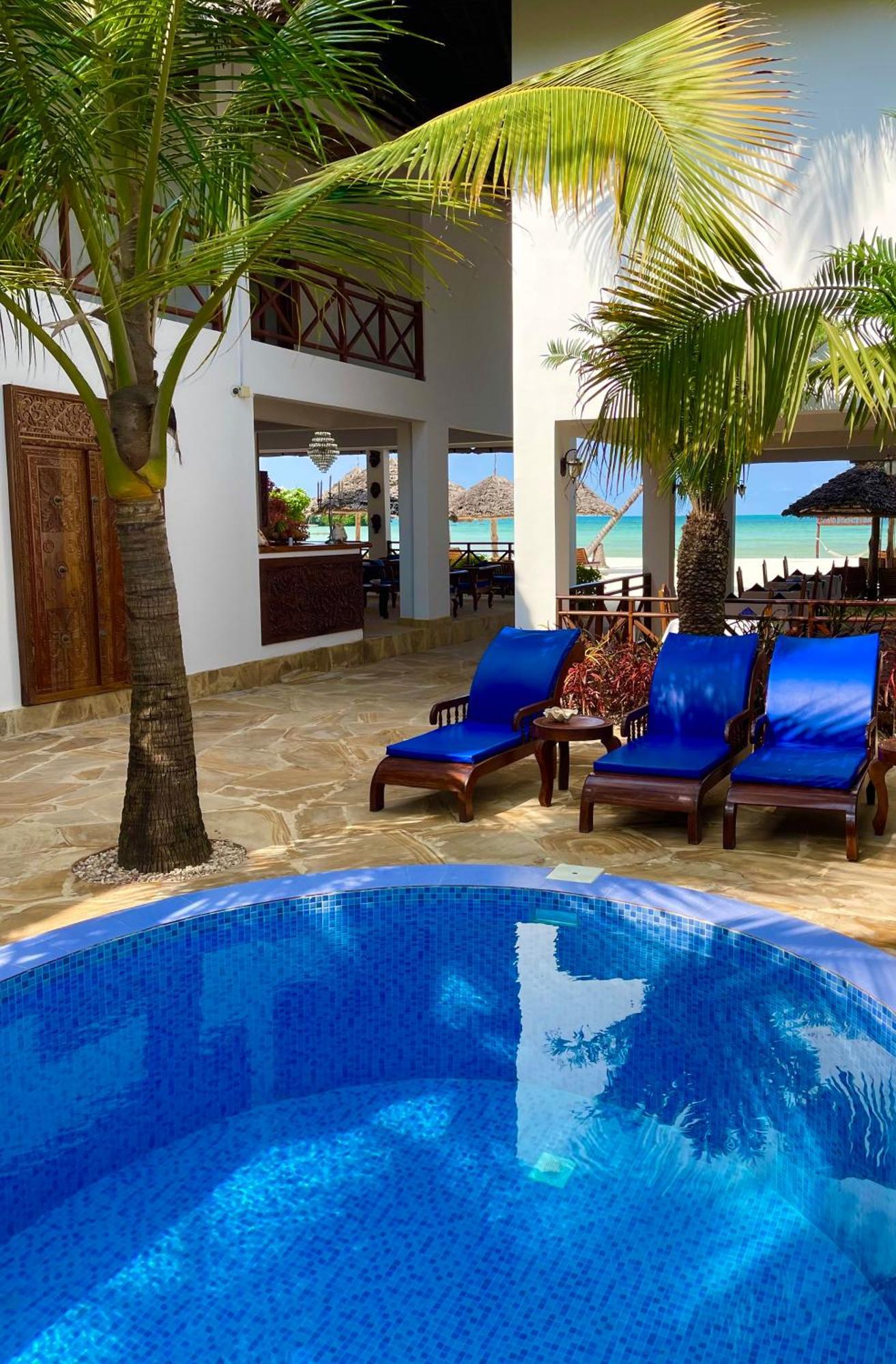 Karibu Hotell 5*